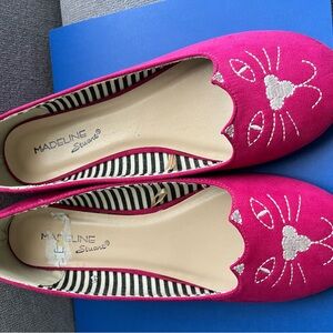Madeline Stuart Fuchsia Embroidered Cat Ballet Flats